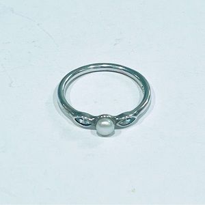 (sold) Authentic Pandora petite luminous leaves pearl ring size 54